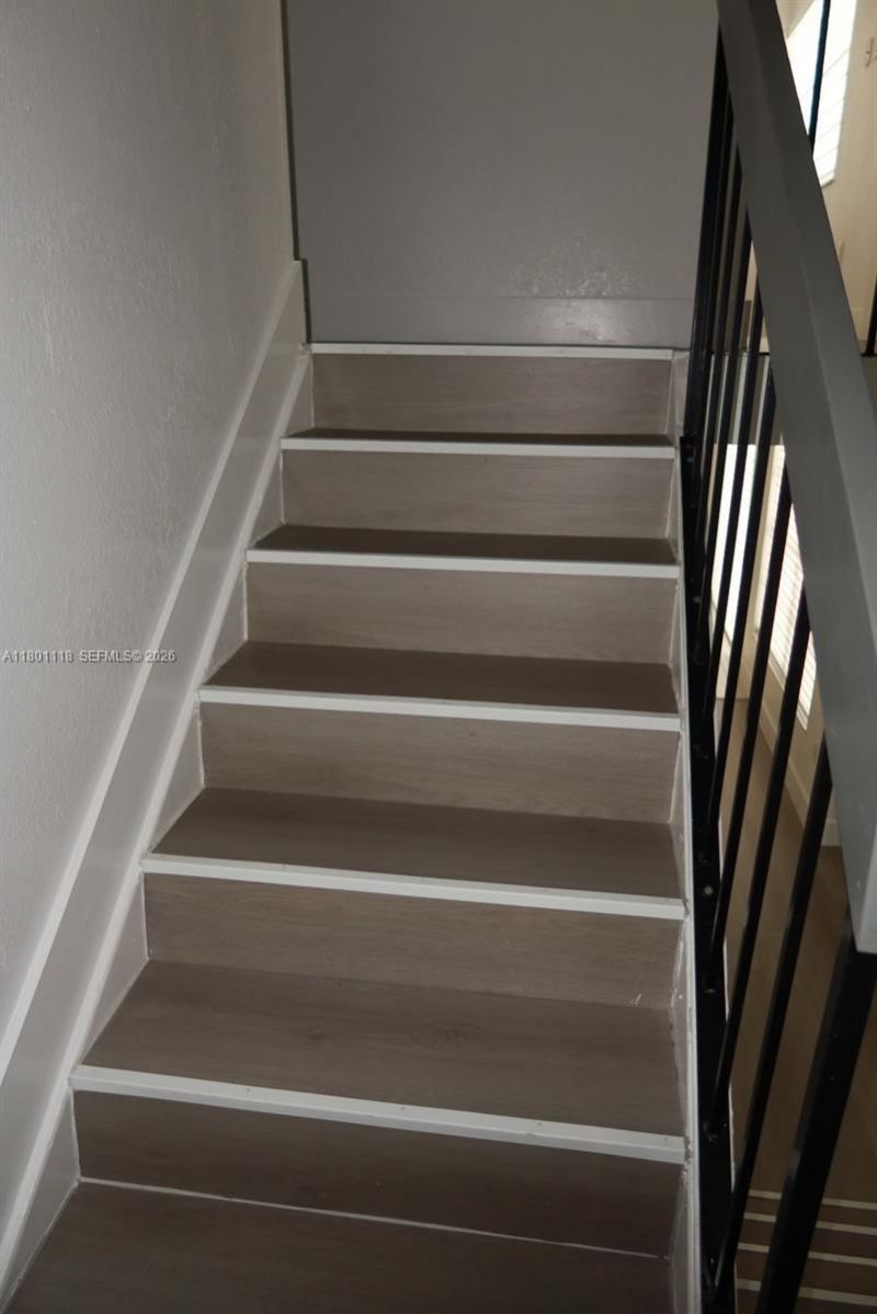 8098 NW 99th Ter, Hialeah Gardens, FL 33016 Photo