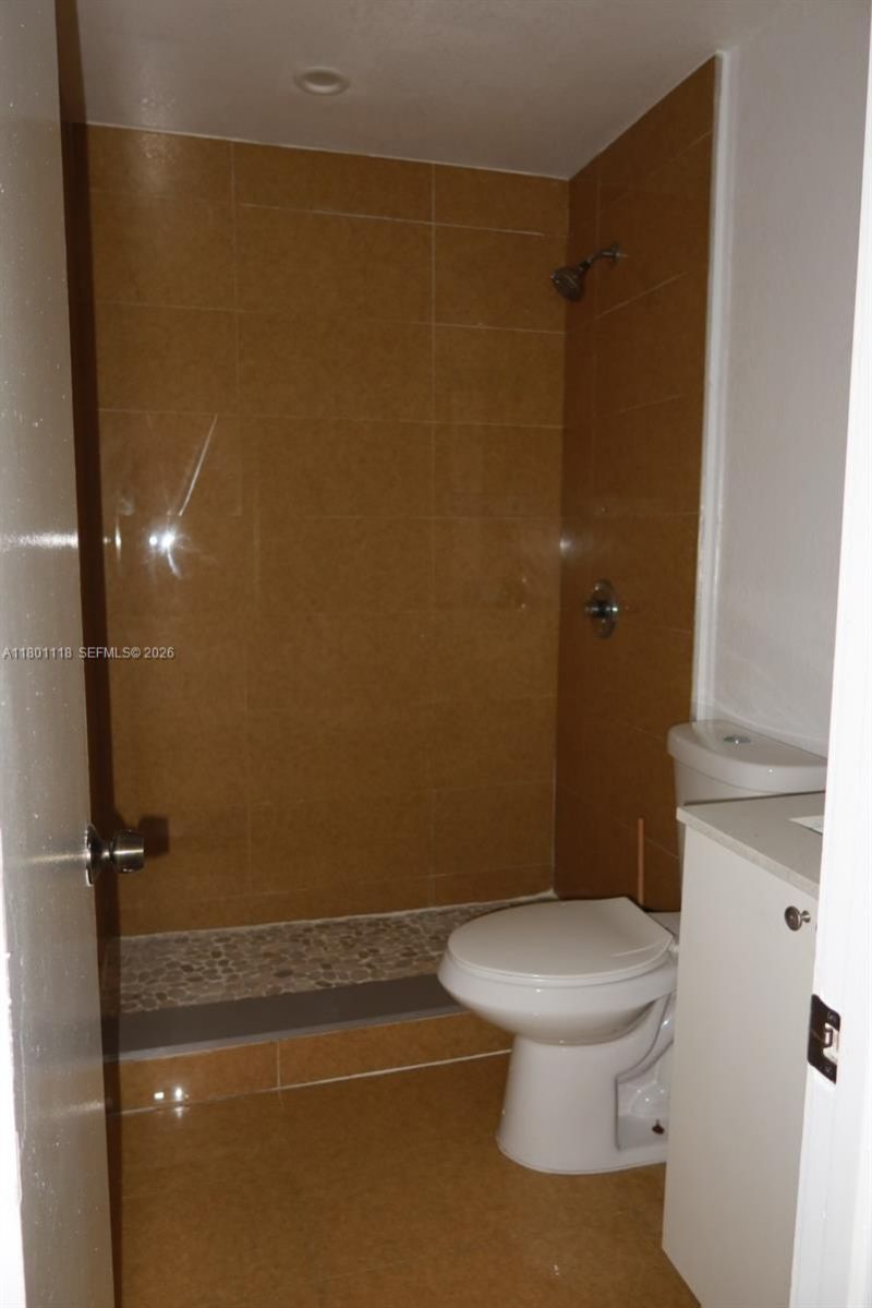 8098 NW 99th Ter, Hialeah Gardens, FL 33016 Photo