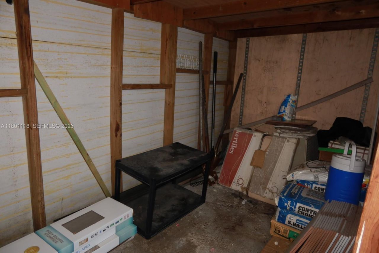 8098 NW 99th Ter, Hialeah Gardens, FL 33016 Photo