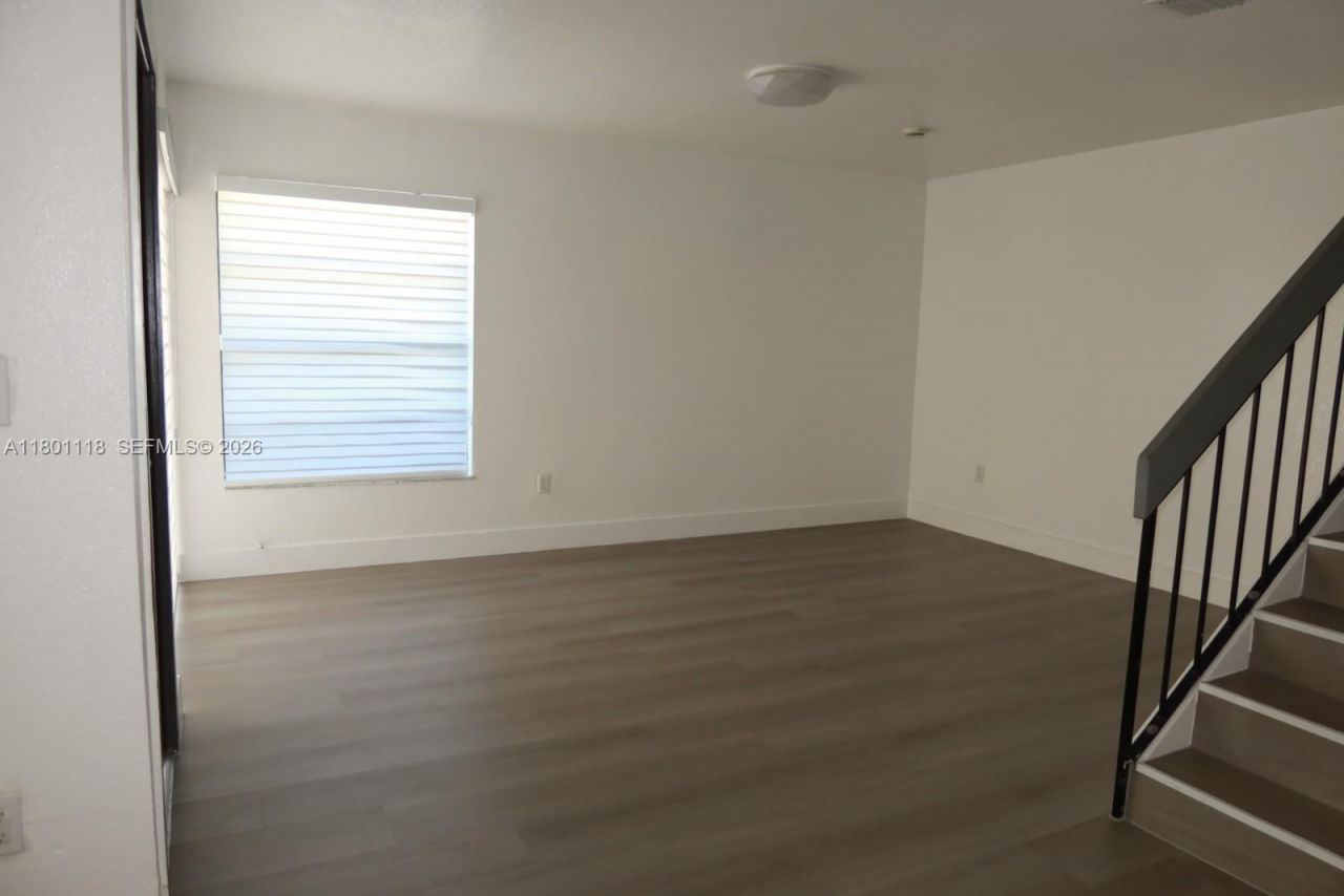 8098 NW 99th Ter, Hialeah Gardens, FL 33016 Photo