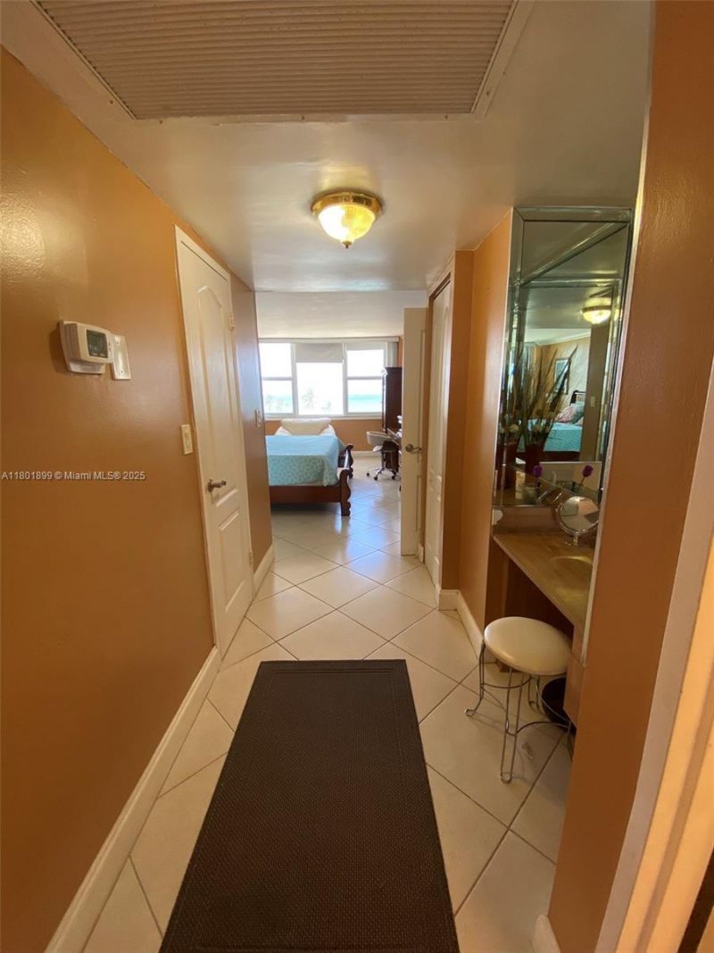 3180 S Ocean Dr, Unit 403, Hallandale Beach, FL 33009 Photo