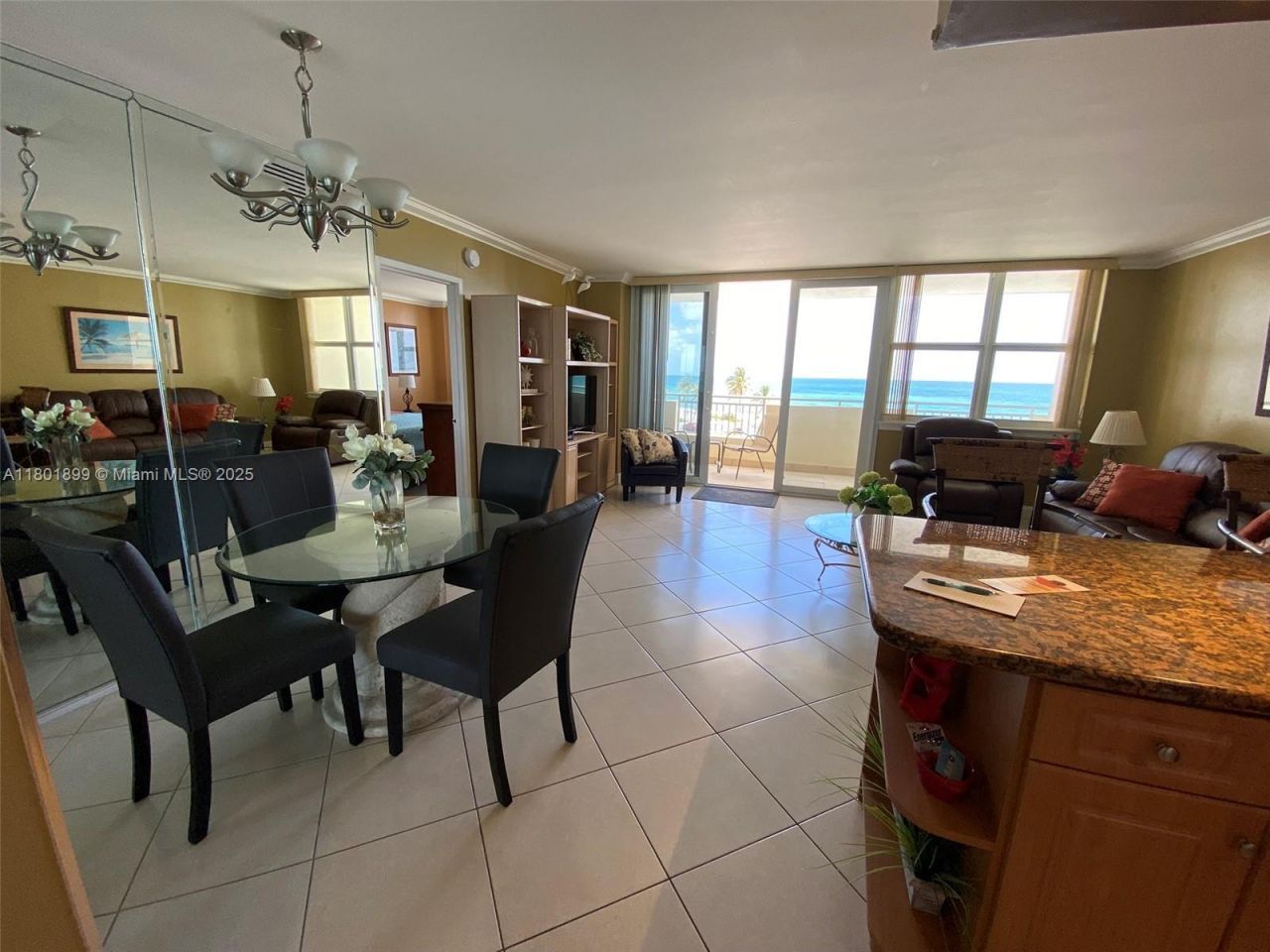 3180 S Ocean Dr, Unit 403, Hallandale Beach, FL 33009 Photo