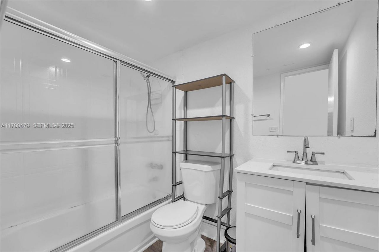 801 NW 47th Ave, Unit 118W, Miami, FL 33126 Photo