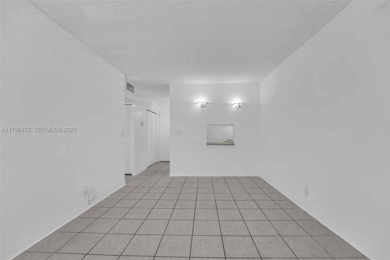 801 NW 47th Ave, Unit 118W, Miami, FL 33126 Photo
