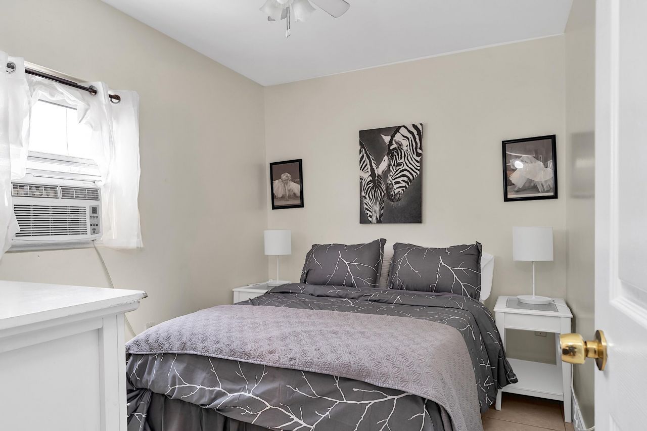 909 N Palmway, Unit B, Lake Worth Beach, FL 33460 Photo