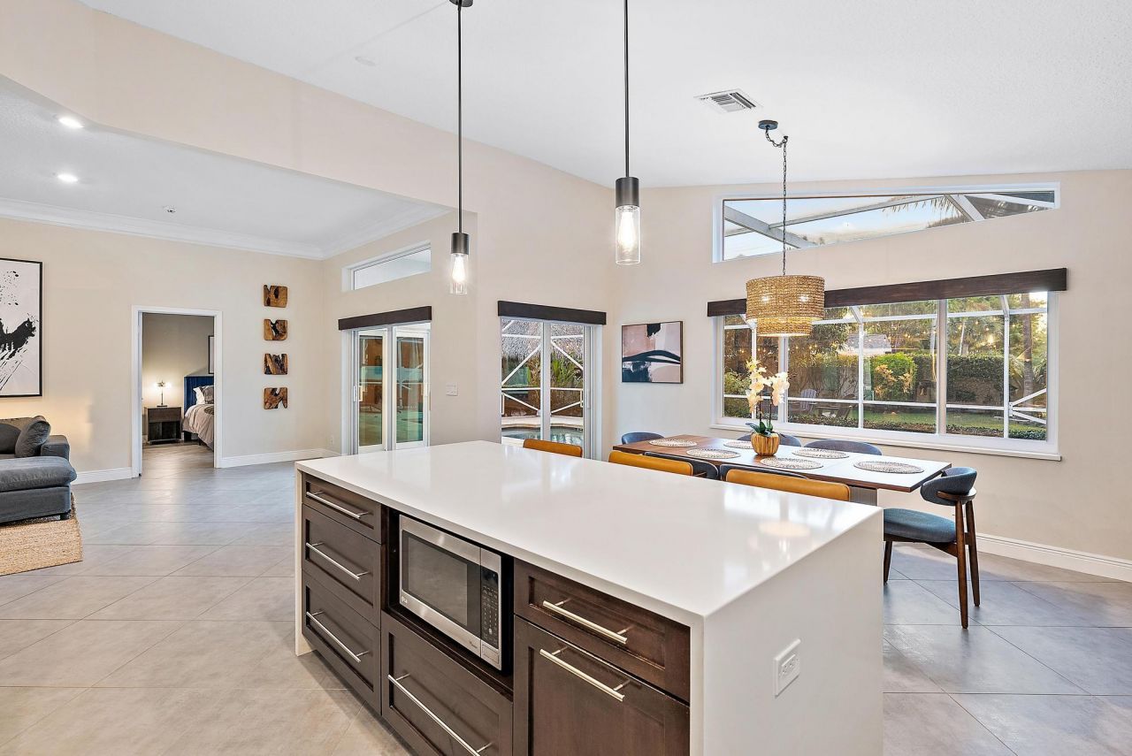 15129 Harriet Avenue, Jupiter, FL 33458 Photo