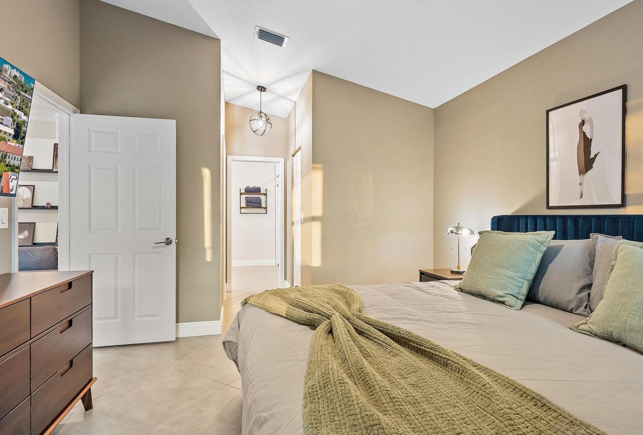 15129 Harriet Avenue, Jupiter, FL 33458 Photo