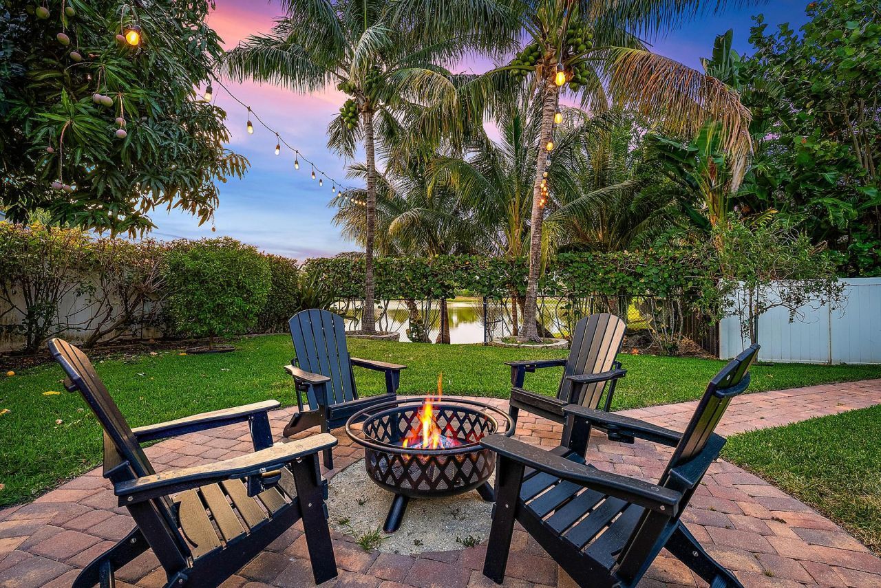 15129 Harriet Avenue, Jupiter, FL 33458 Photo