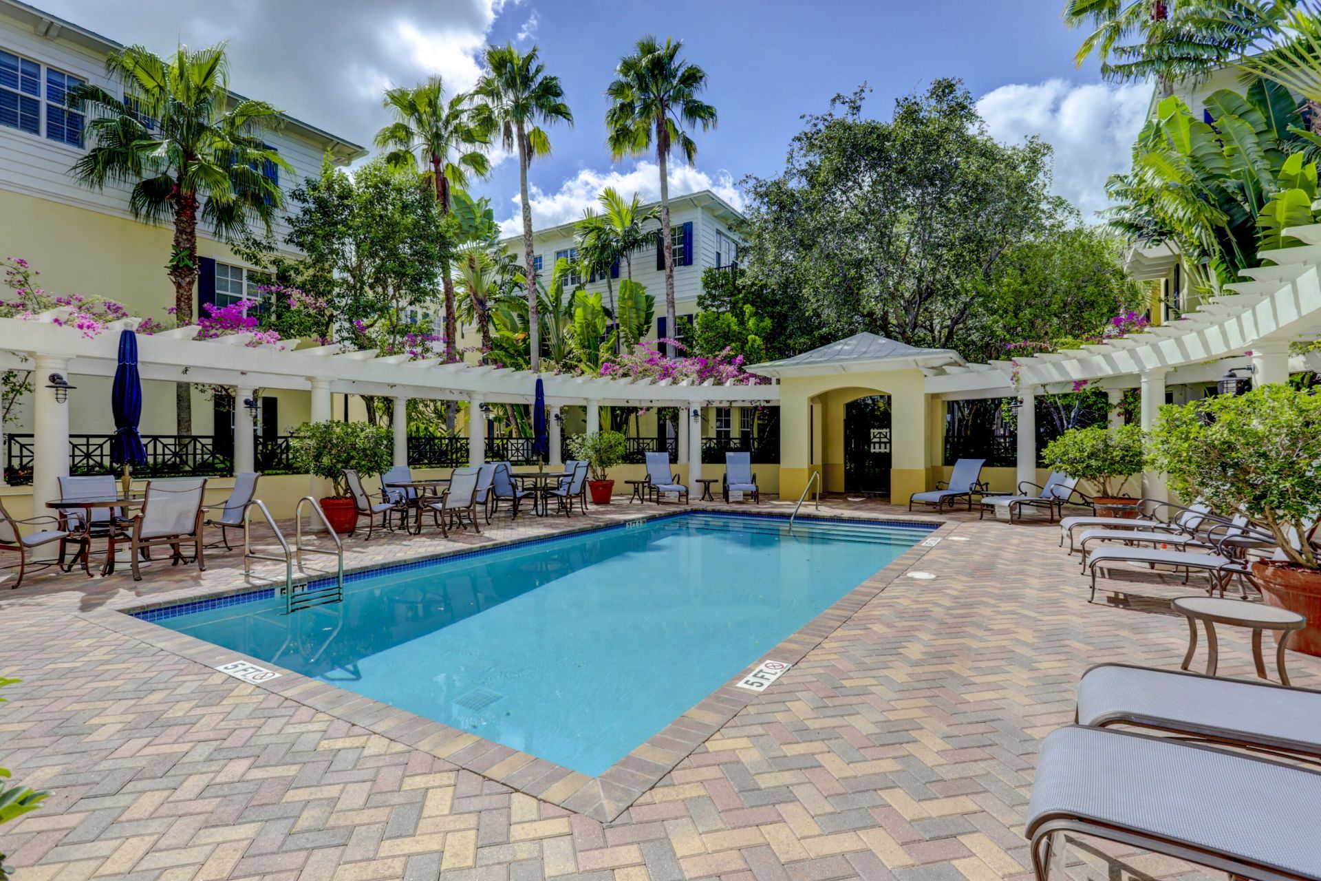 343 Flamingo Drive, West Palm Beach, FL 33401 Photo