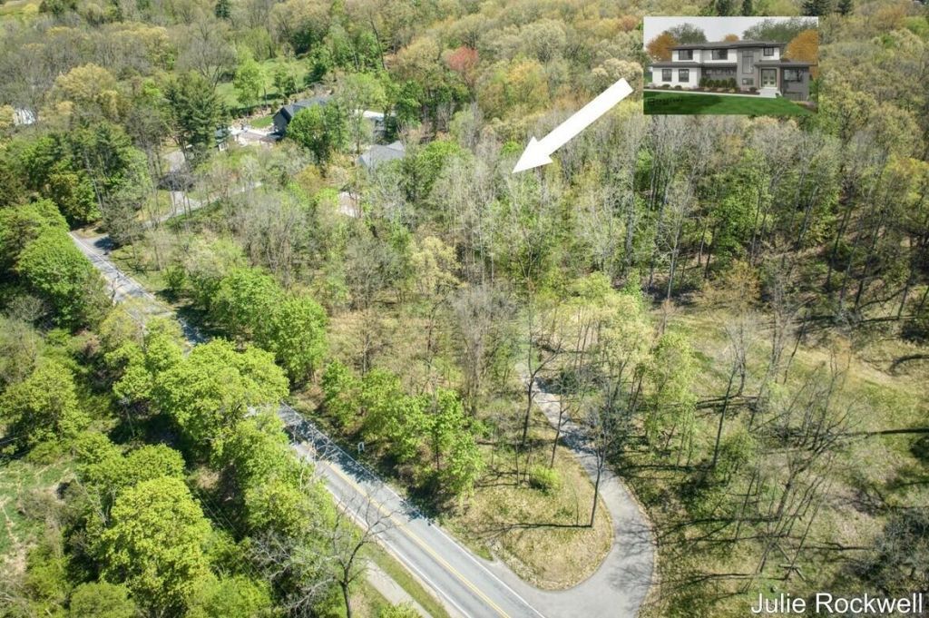 6050 Grand River Drive Ne, Ada, MI 49301 Main Photo