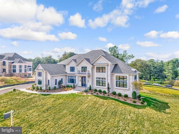 390 STILL POND RUN, GREAT FALLS, VA 22066