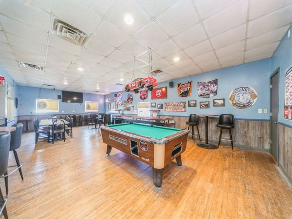 107 S Washington Avenue, Lacona, IA 50139