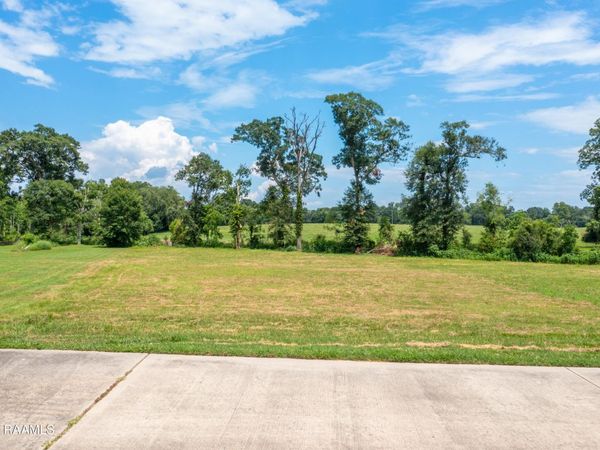 104 Leatherback Lane, Broussard, LA 70518