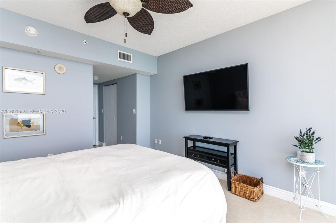 16699 Collins Ave, Unit 3401, Sunny Isles Beach, FL 33160 Photo