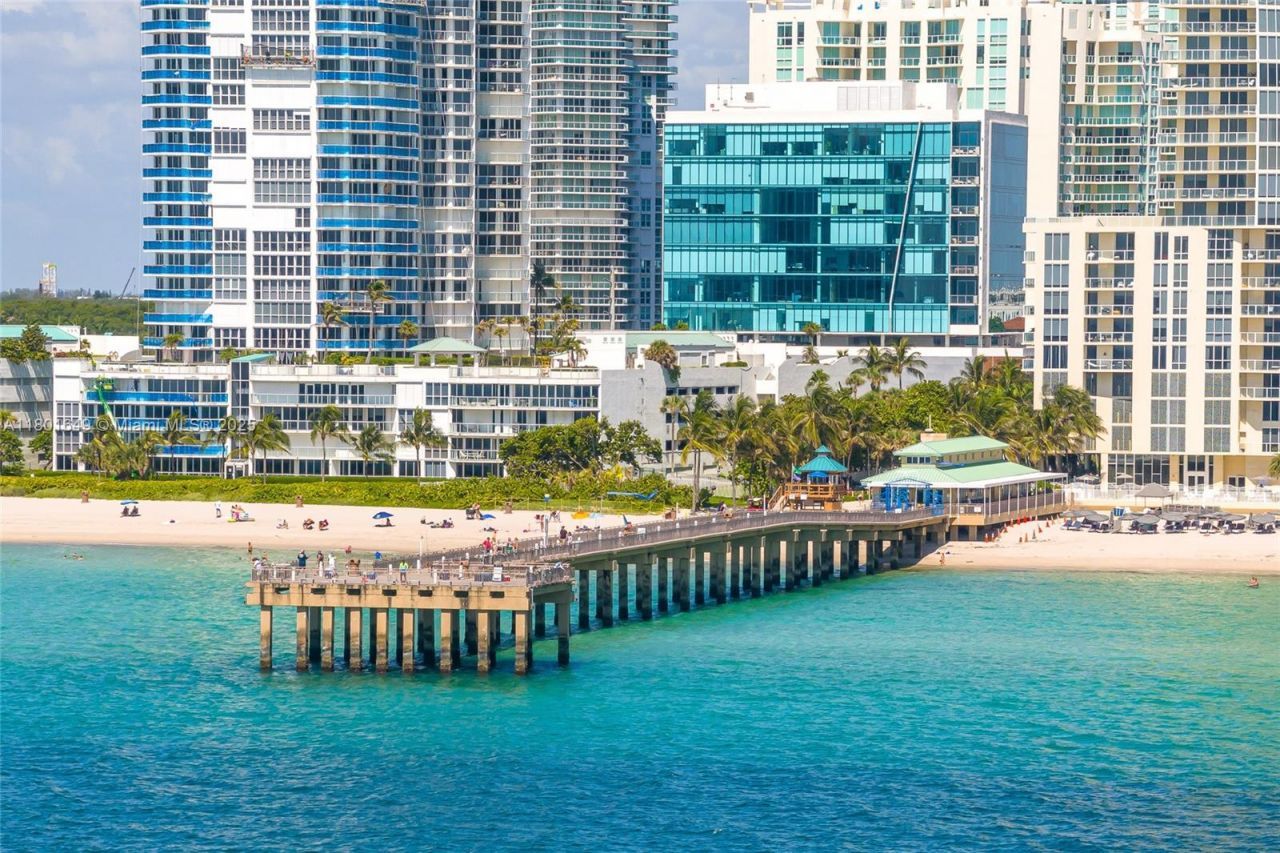 16699 Collins Ave, Unit 3401, Sunny Isles Beach, FL 33160 Photo