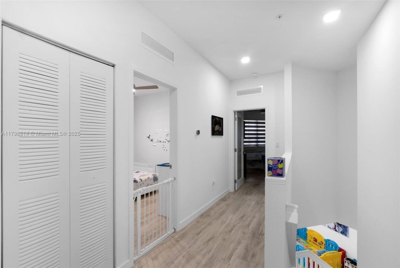 15540 SW 136th St, Unit 212, Miami, FL 33196 Photo