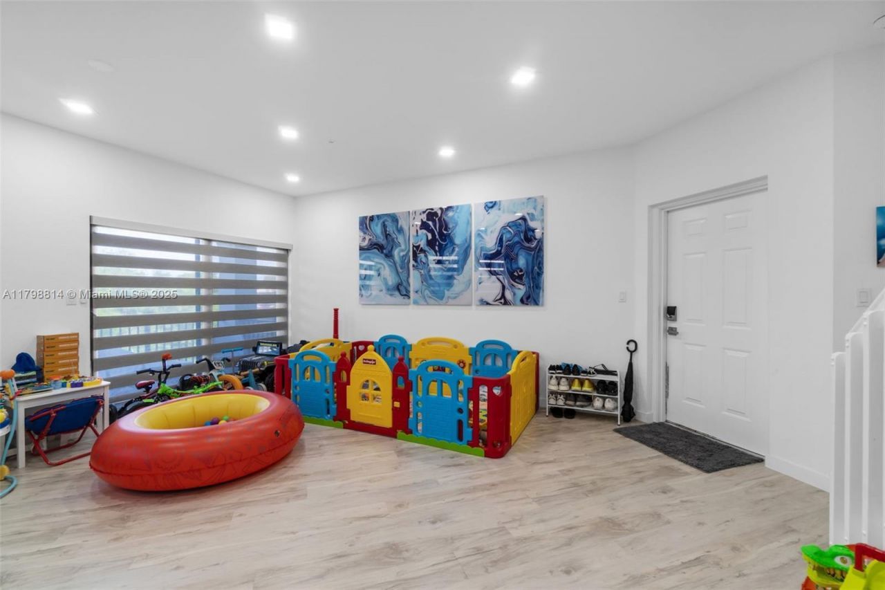 15540 SW 136th St, Unit 212, Miami, FL 33196 Photo