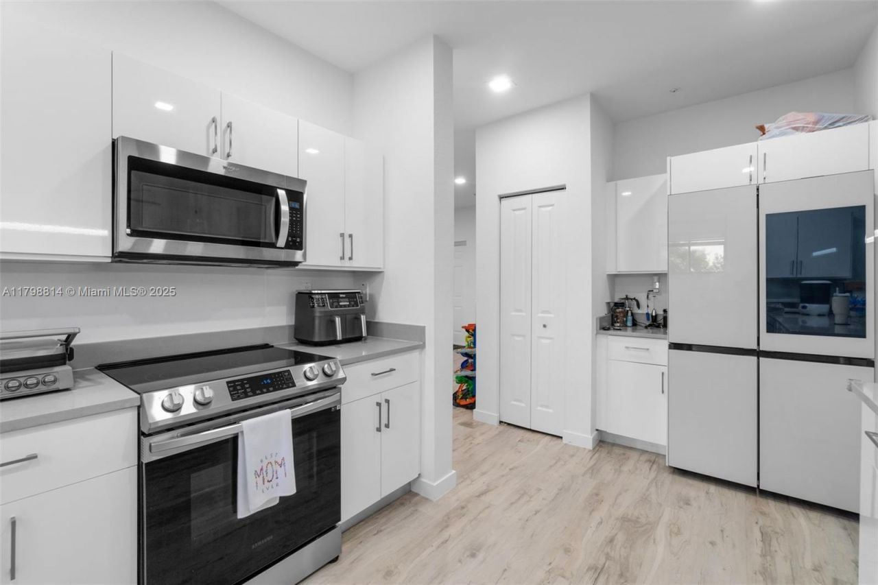 15540 SW 136th St, Unit 212, Miami, FL 33196 Photo