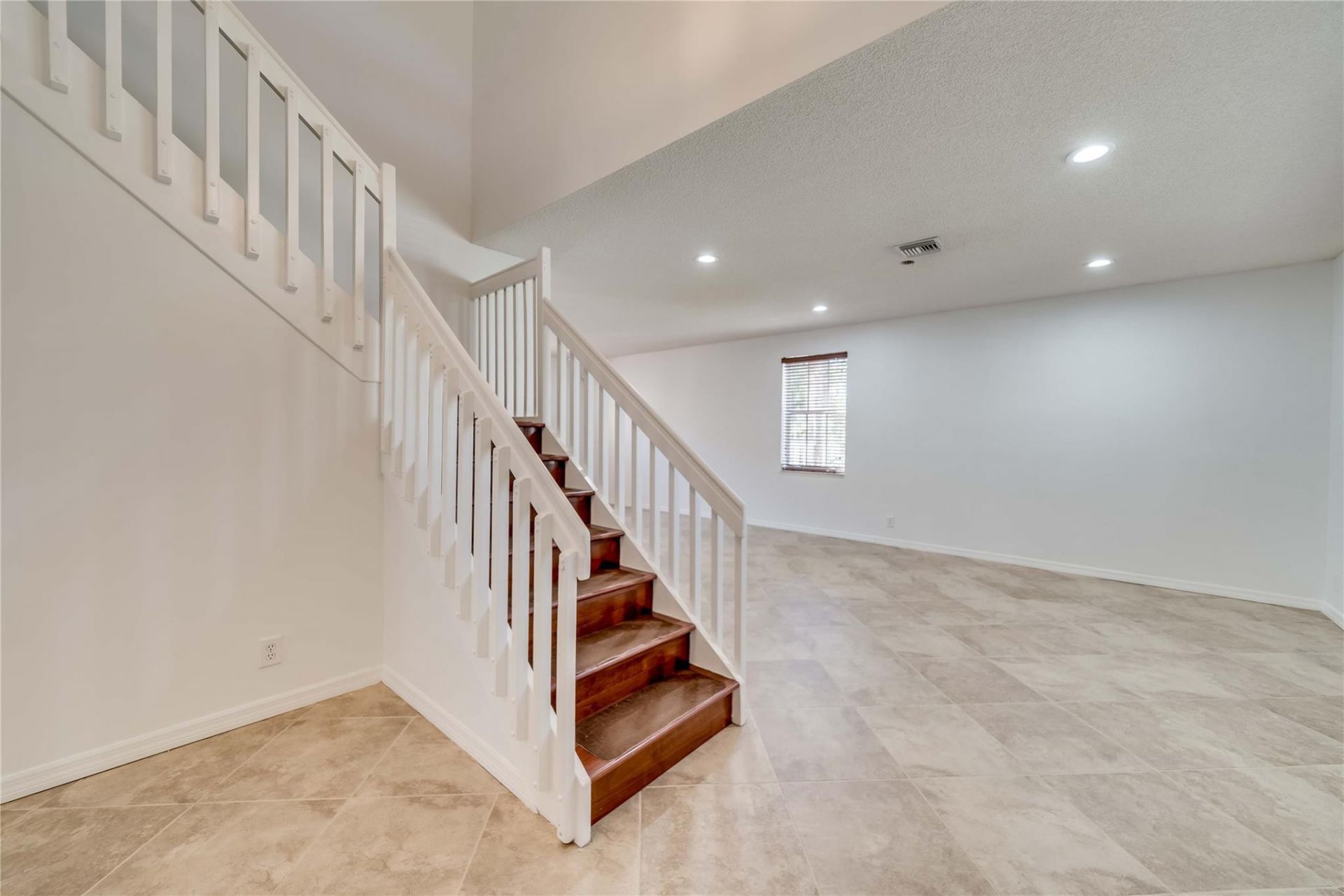 550 Slippery Rock Rd, Weston, FL 33327 Photo