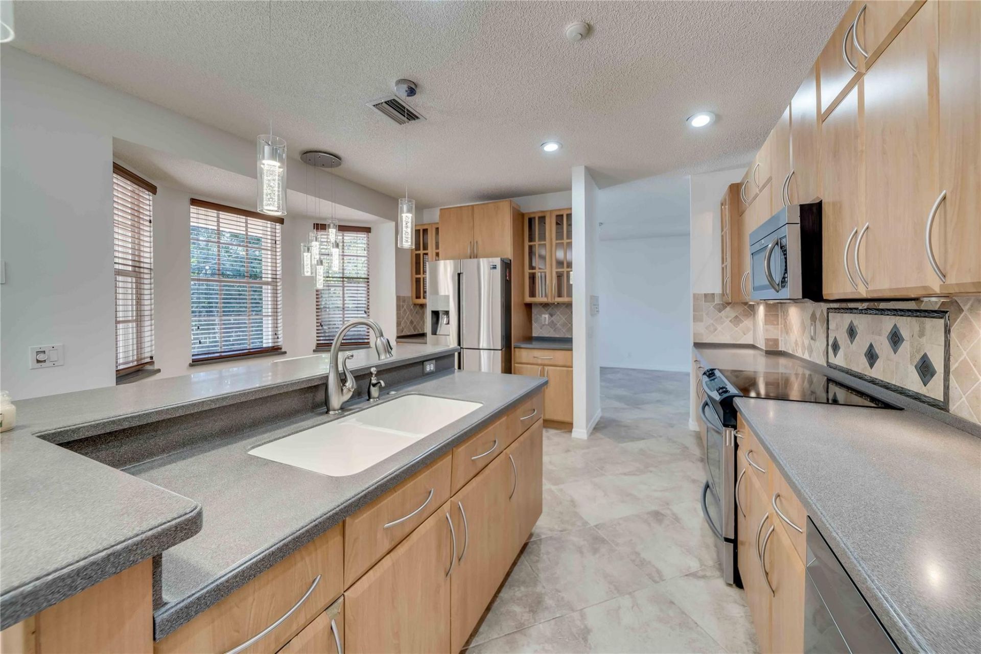 550 Slippery Rock Rd, Weston, FL 33327 Photo