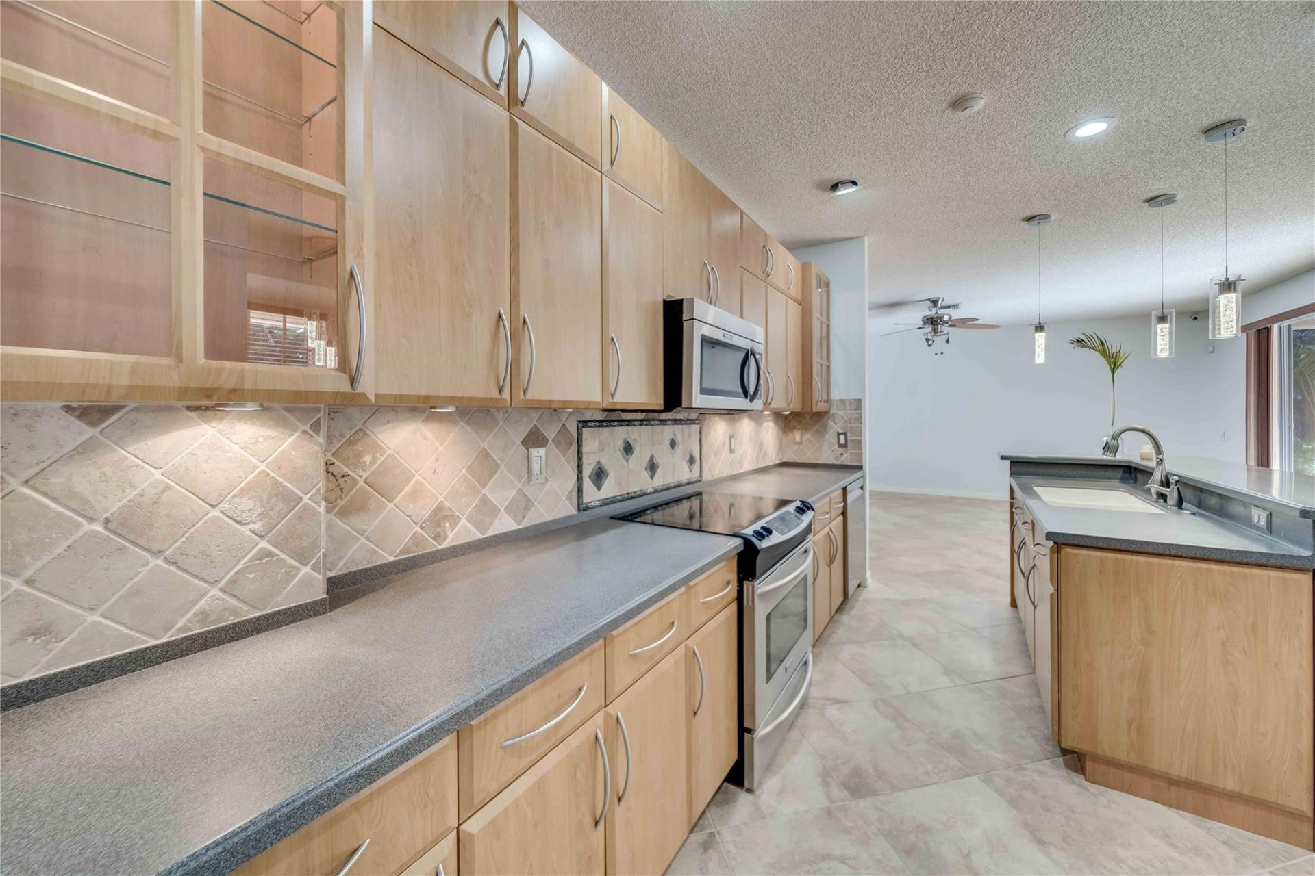 550 Slippery Rock Rd, Weston, FL 33327 Photo