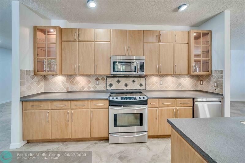 550 Slippery Rock Rd, Weston, FL 33327 Photo