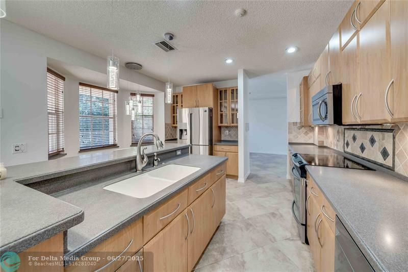 550 Slippery Rock Rd, Weston, FL 33327 Photo