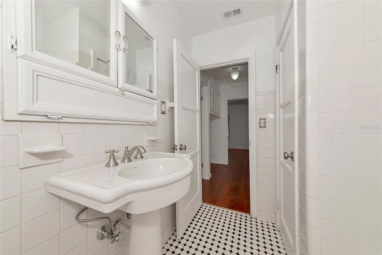 2620 8th Avenue N, Saint Petersburg, FL 33713 Photo