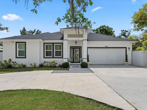 19212 SUNLAKE BOULEVARD, LUTZ, FL 33558