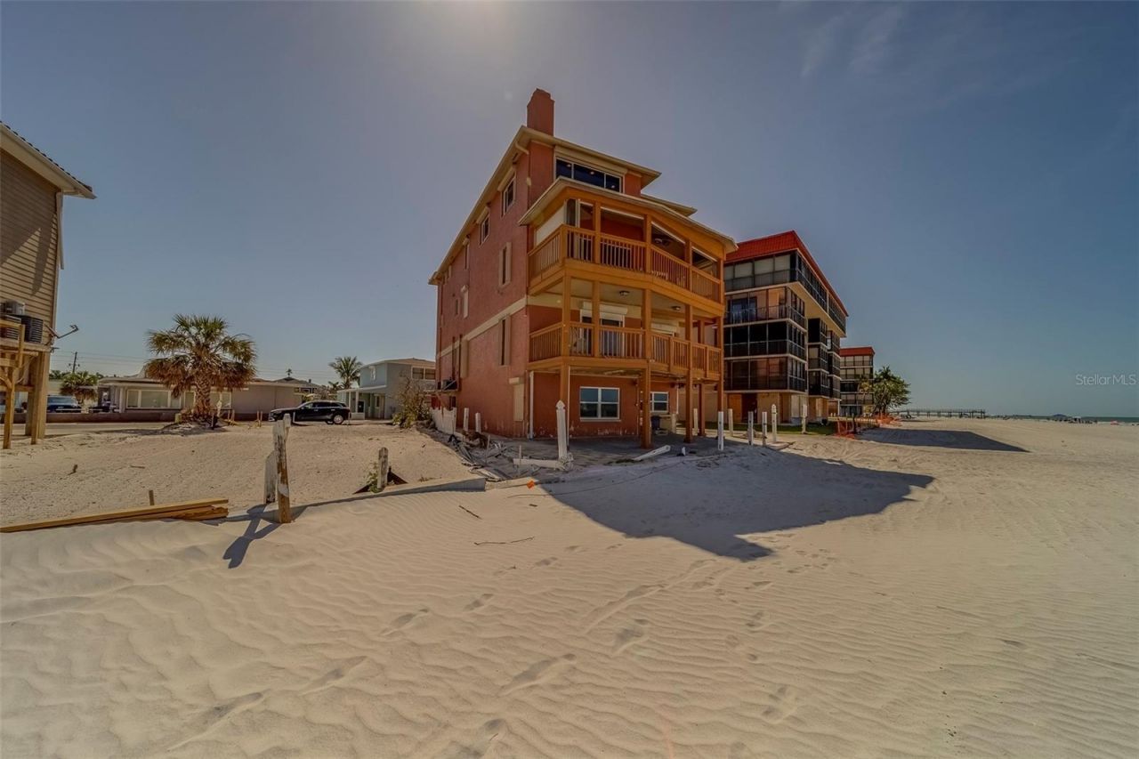 17606 Lee Avenue, Redington Shores, FL 33708 Photo