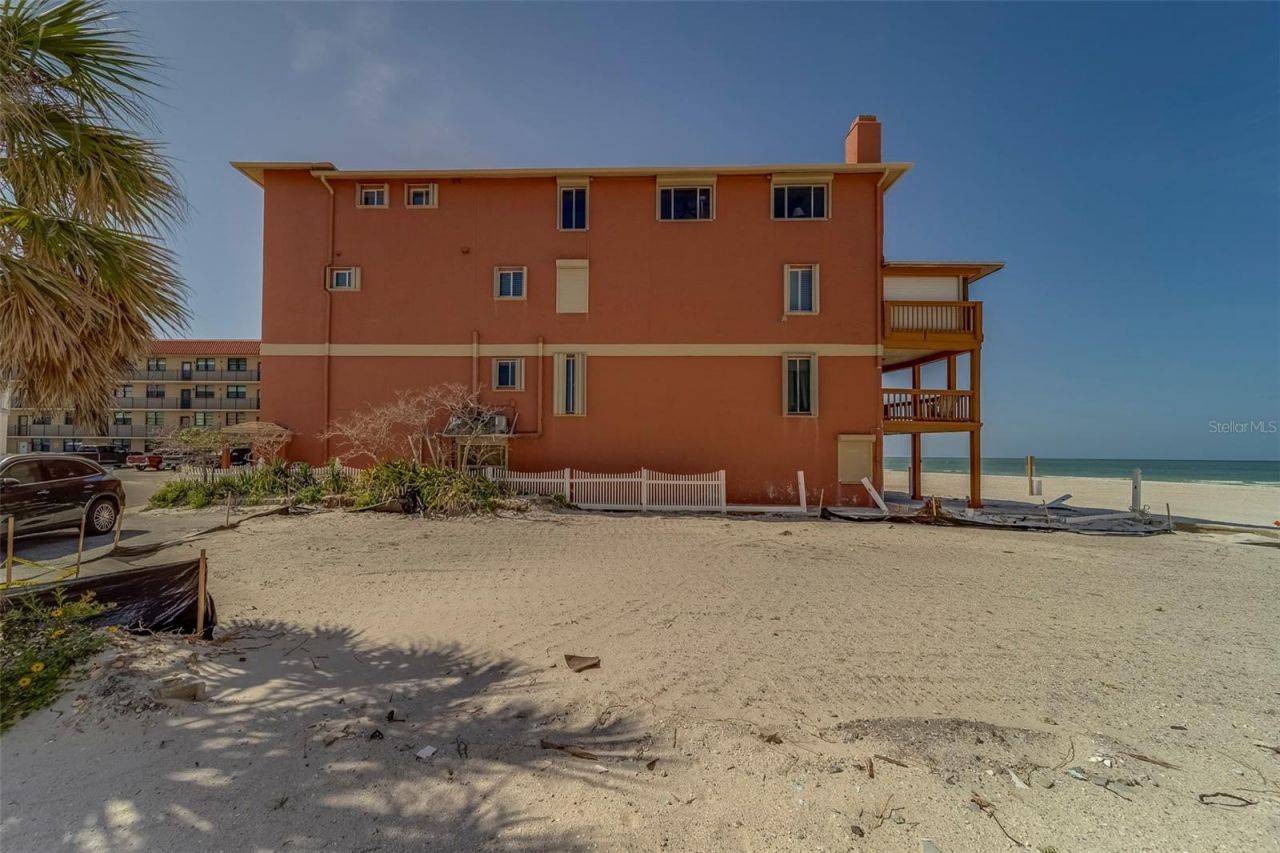 17606 Lee Avenue, Redington Shores, FL 33708 Photo