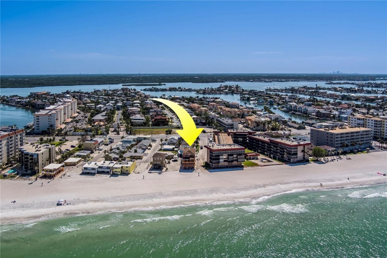 17606 Lee Avenue, Redington Shores, FL 33708 Photo