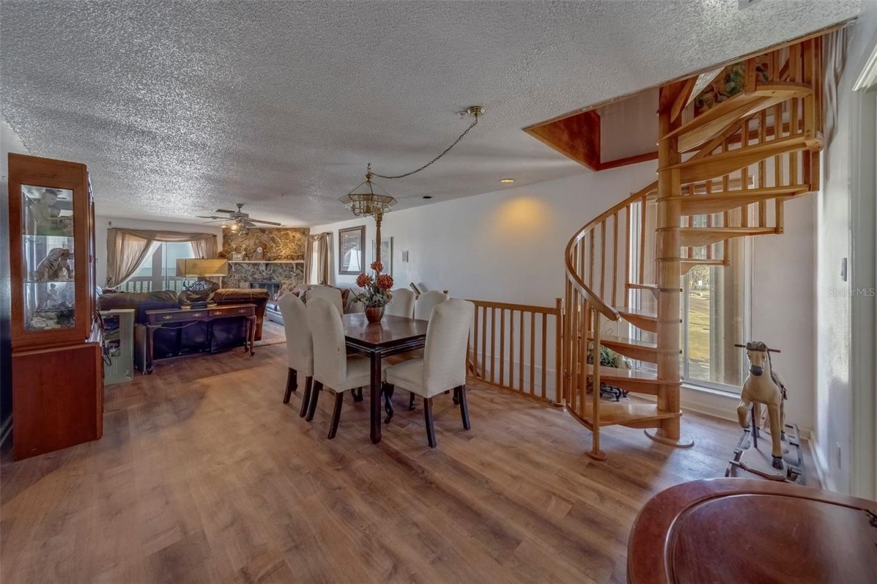 17606 Lee Avenue, Redington Shores, FL 33708 Photo