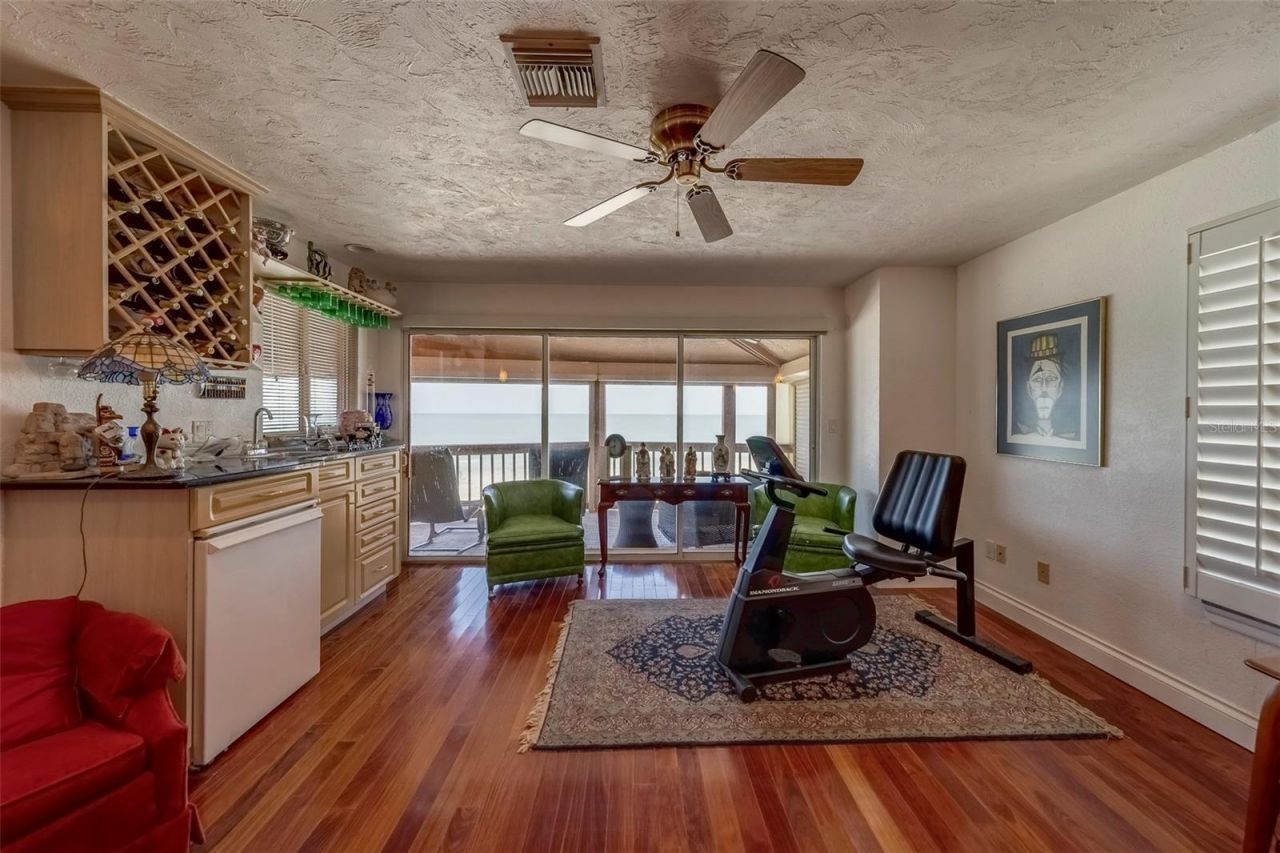 17606 Lee Avenue, Redington Shores, FL 33708 Photo