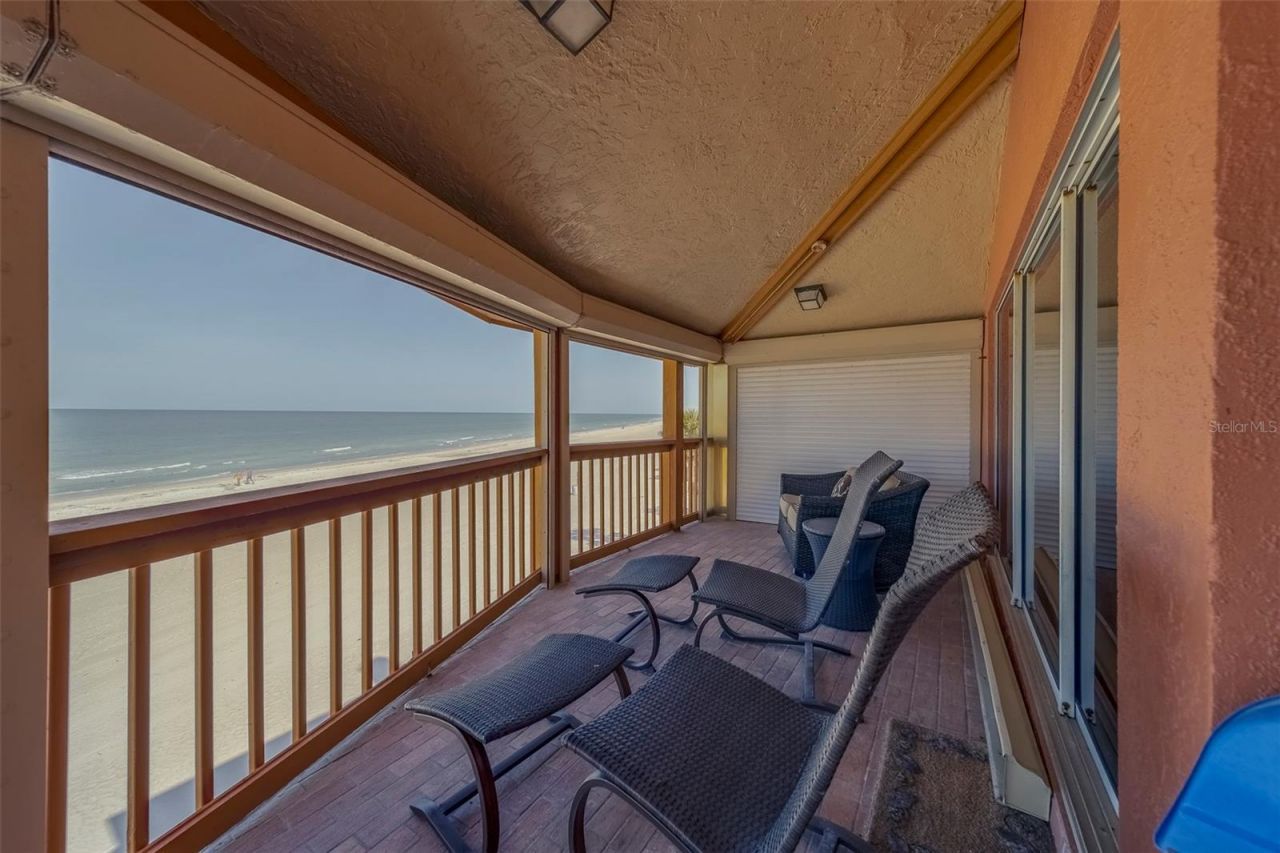 17606 Lee Avenue, Redington Shores, FL 33708 Photo