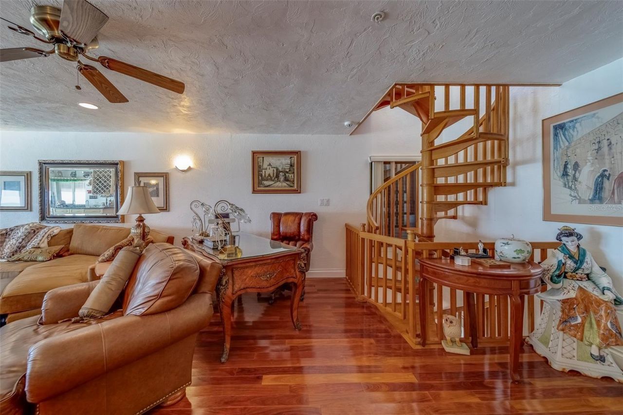 17606 Lee Avenue, Redington Shores, FL 33708 Photo