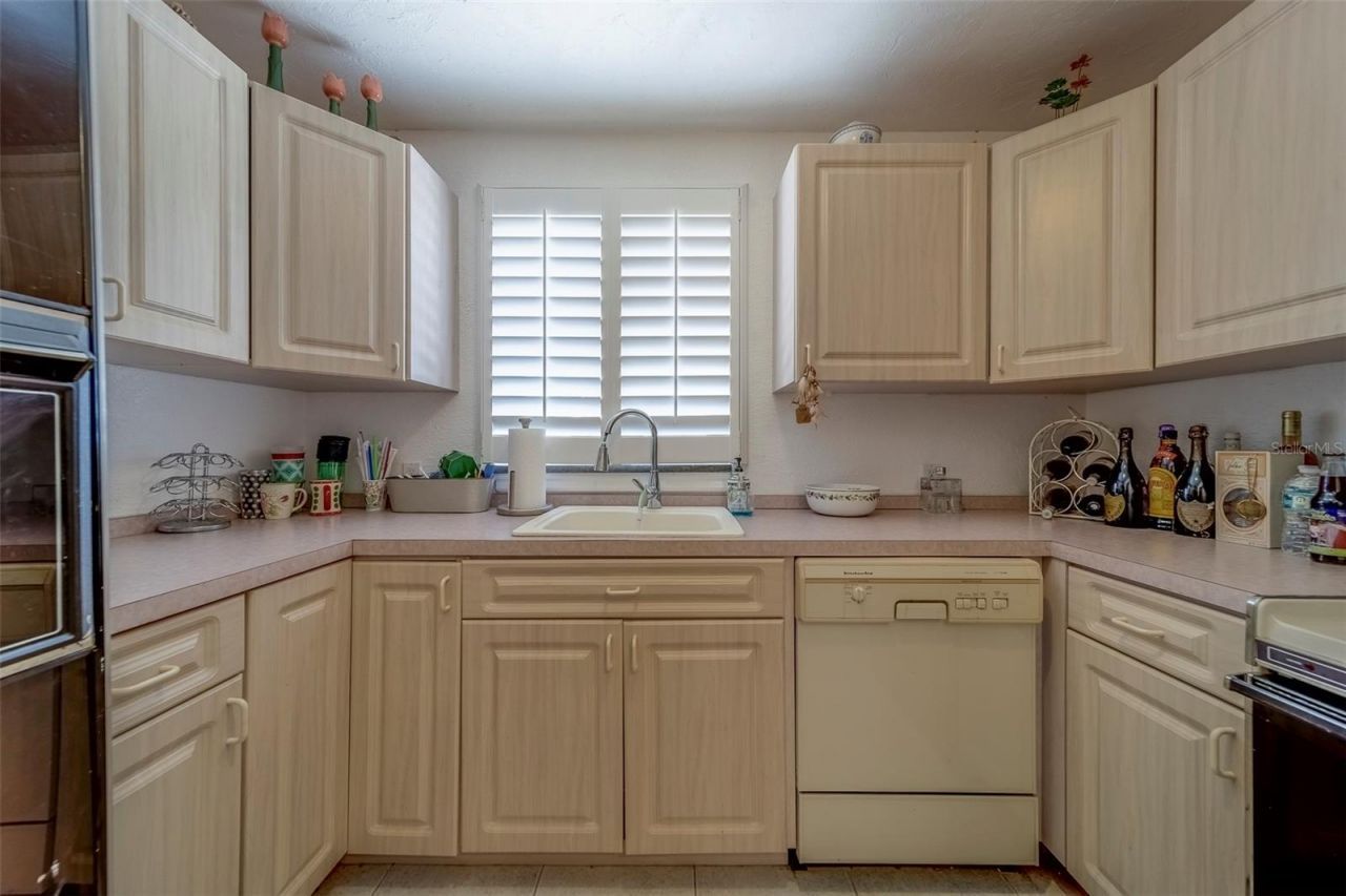 17606 Lee Avenue, Redington Shores, FL 33708 Photo