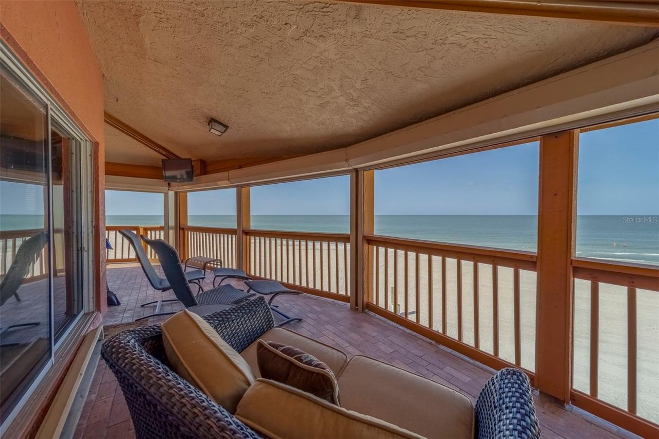 17606 Lee Avenue, Redington Shores, FL 33708 Photo