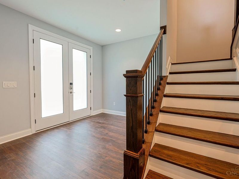 5070 Arabella Circle, Blue Ash, OH 45242 Photo 2