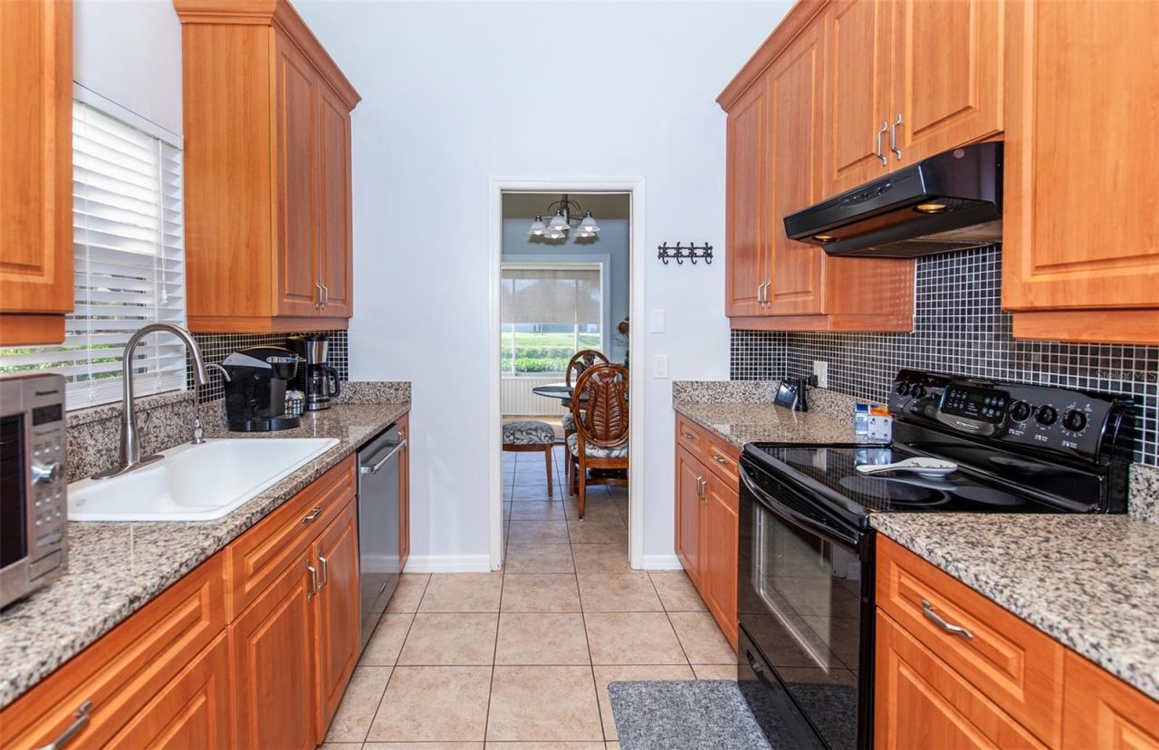 172 Southampton Place, Unit 346, Venice, FL 34293 Photo