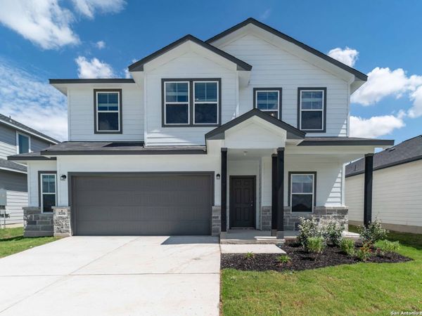 1216 Sweden, Seguin, TX 78155