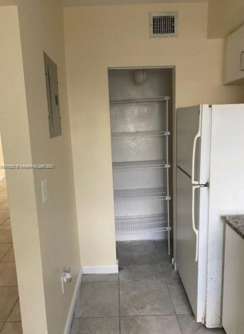 315 NW 84th Ter, Unit 315, Miami, FL 33150 Photo