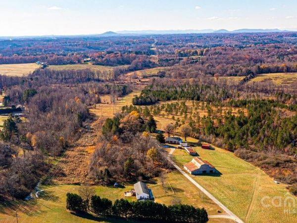 2200 Oweda Drive, Conover, NC 28613