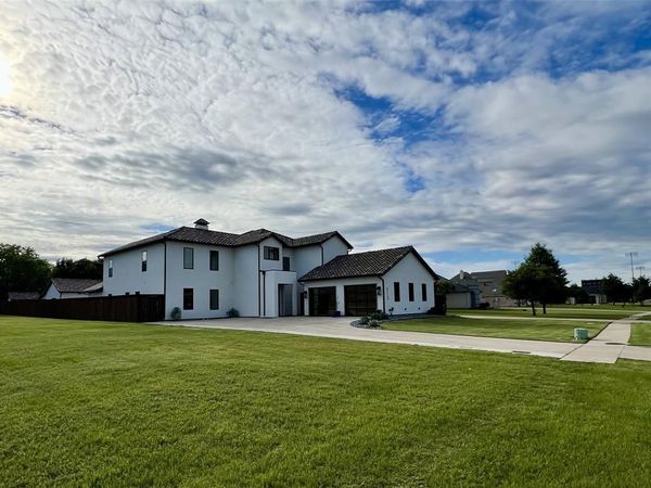 613 Wildcat Way, Kennedale, TX 76060