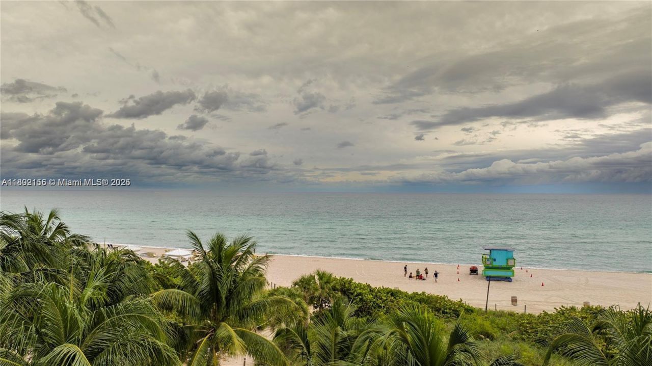 6061 Collins Ave, Unit 7D, Miami Beach, FL 33140 Photo