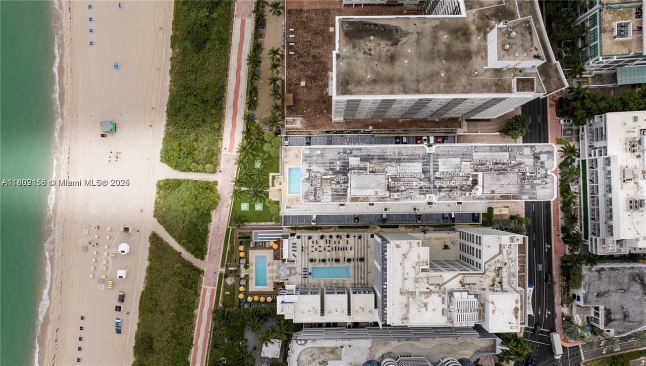 6061 Collins Ave, Unit 7D, Miami Beach, FL 33140 Photo