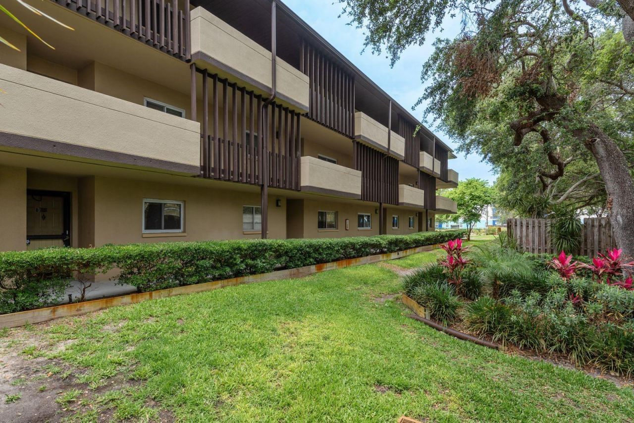 1241 S Martin Luther King Jr Avenue, Unit 302, Clearwater, FL 33756 Main Photo