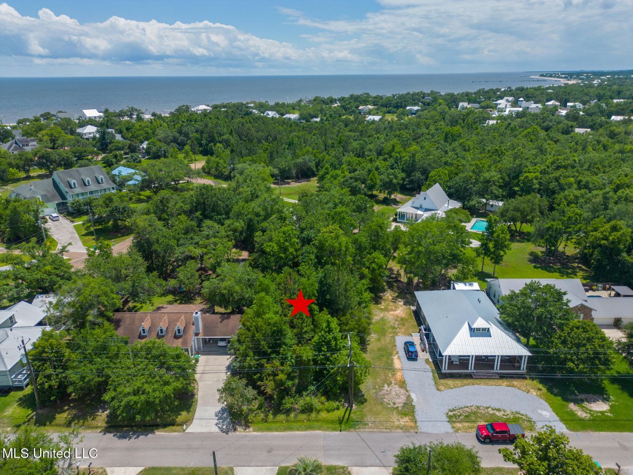 212 Bay Oaks Drive, Bay Saint Louis, MS 39520 Main Photo