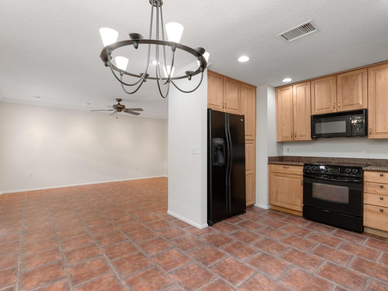 635 N Jefferson Avenue, Unit 635, Sarasota, FL 34237 Photo