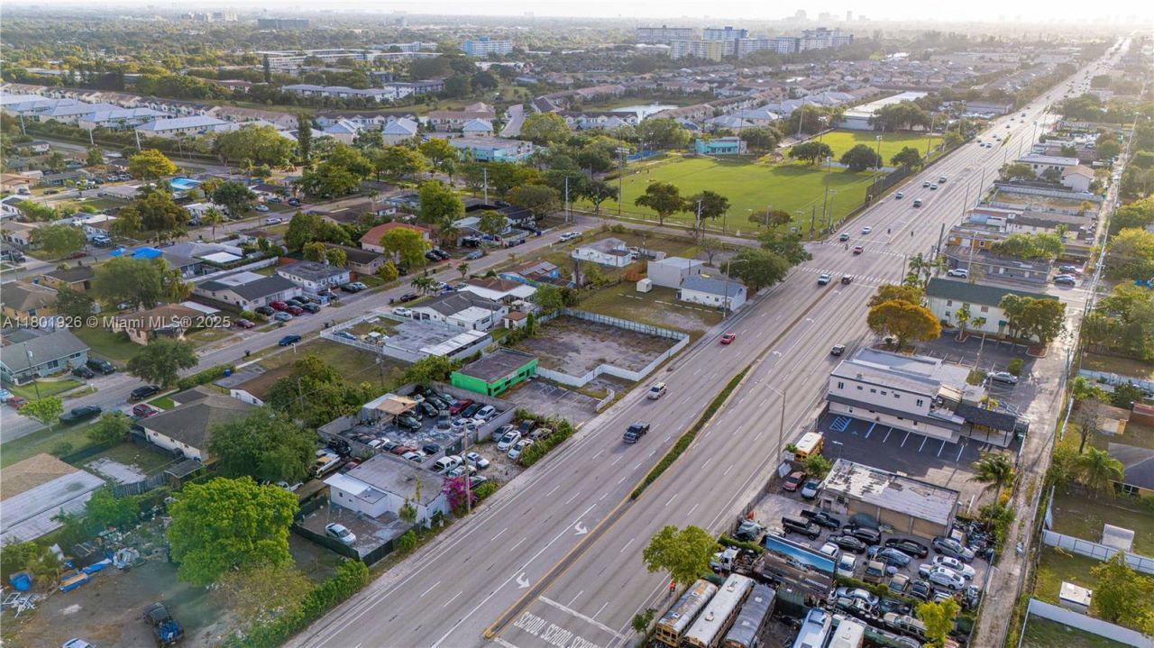 5231 Pembroke Rd, Hollywood, FL 33021 Photo